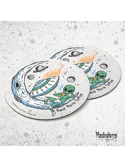 Подложка за чаша Madcolors - Alien Need More Coffee